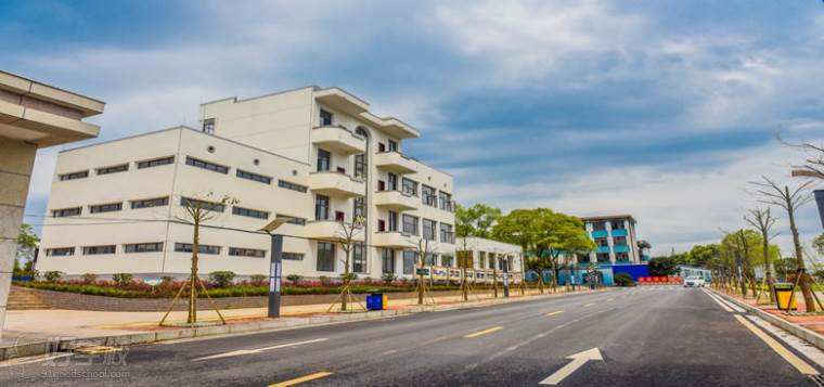 2019年郴州市理工职业技术学校公开招聘教师公告